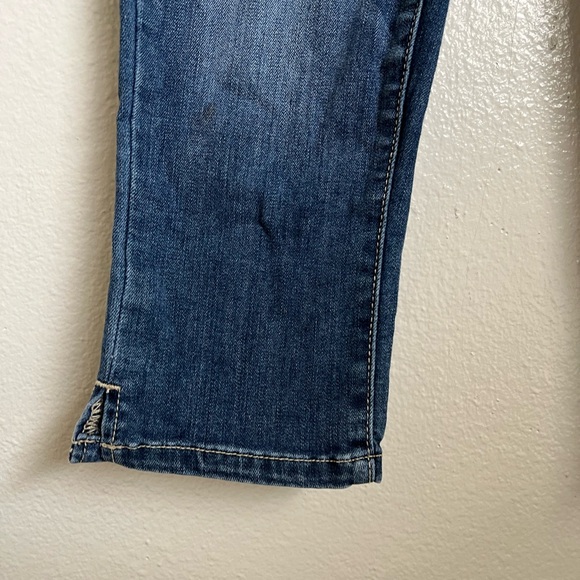 JUDY BLUE - Skinny Fit Capri Size: 3 / 26 - Picture 3 of 5